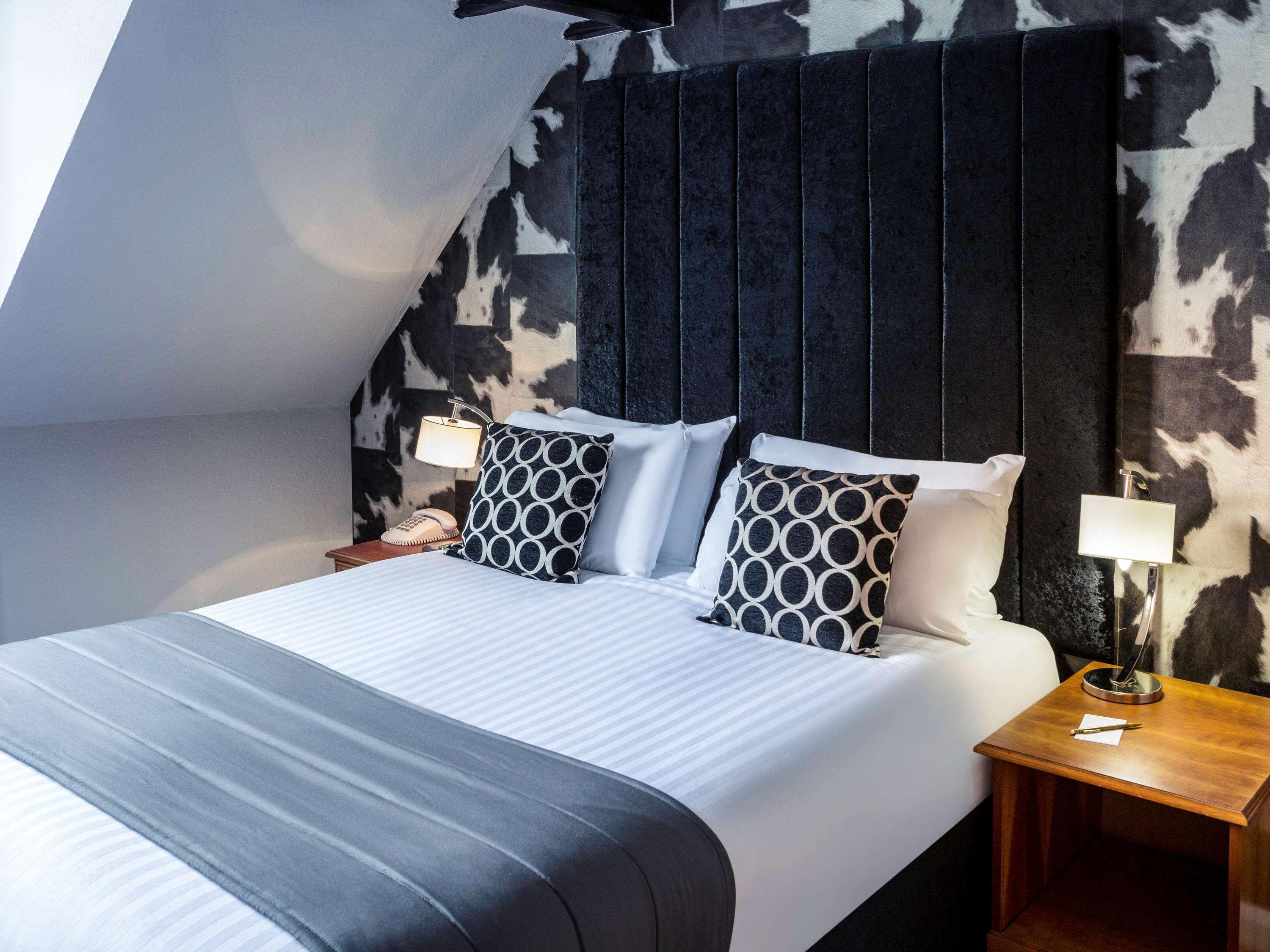 Barons Court Hotel 월솔 외부 사진