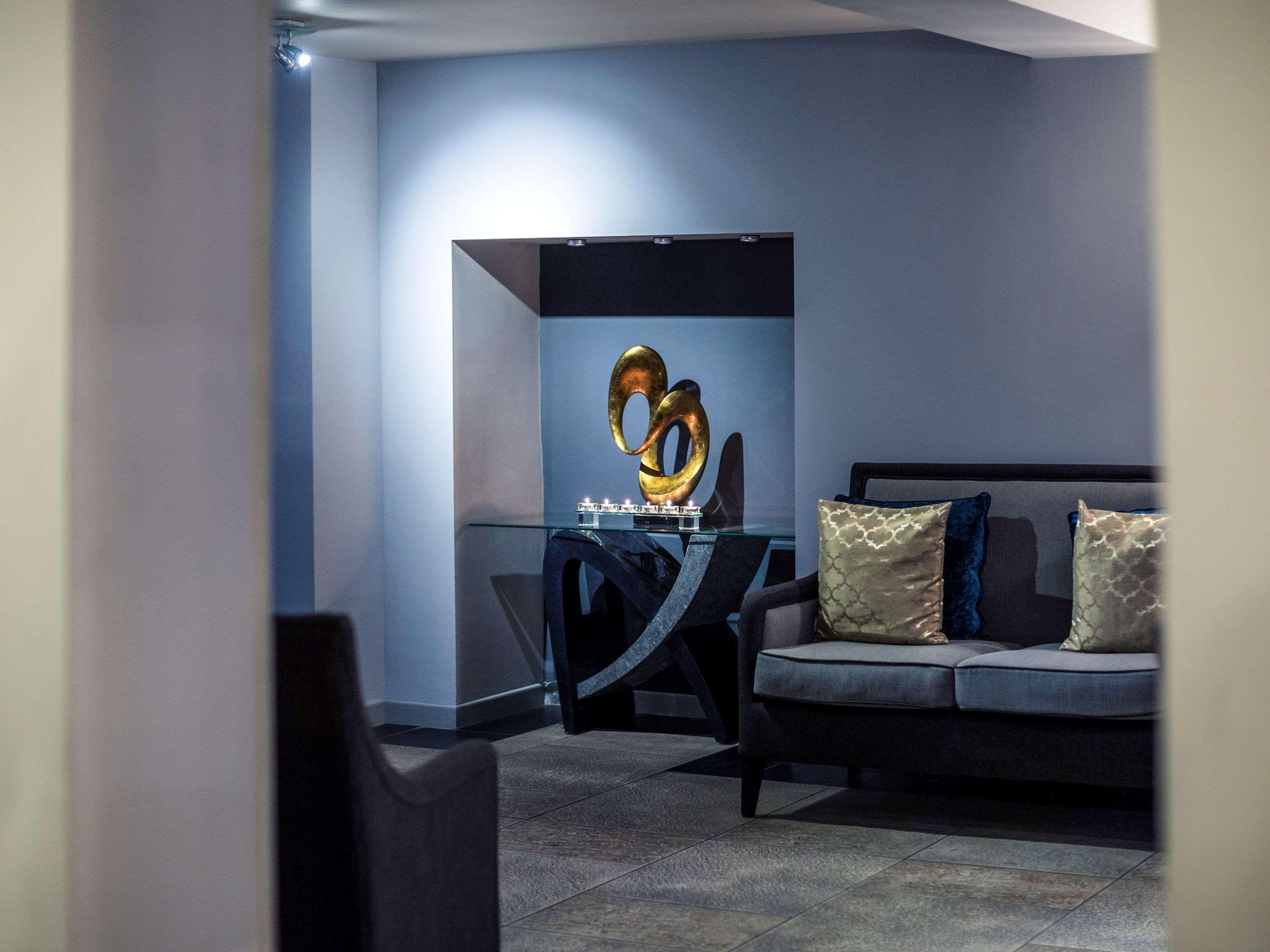Barons Court Hotel 월솔 외부 사진