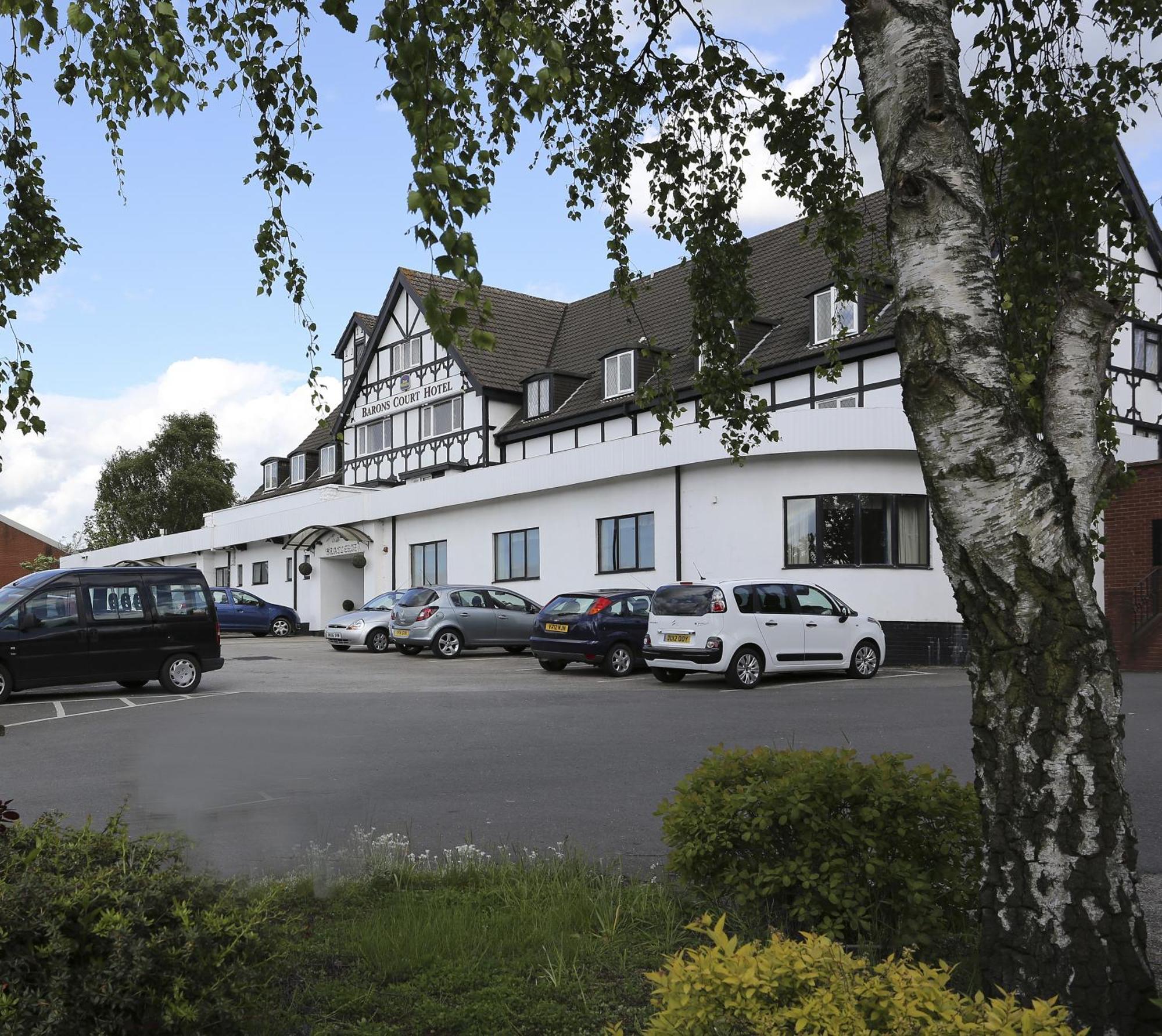 Barons Court Hotel 월솔 외부 사진