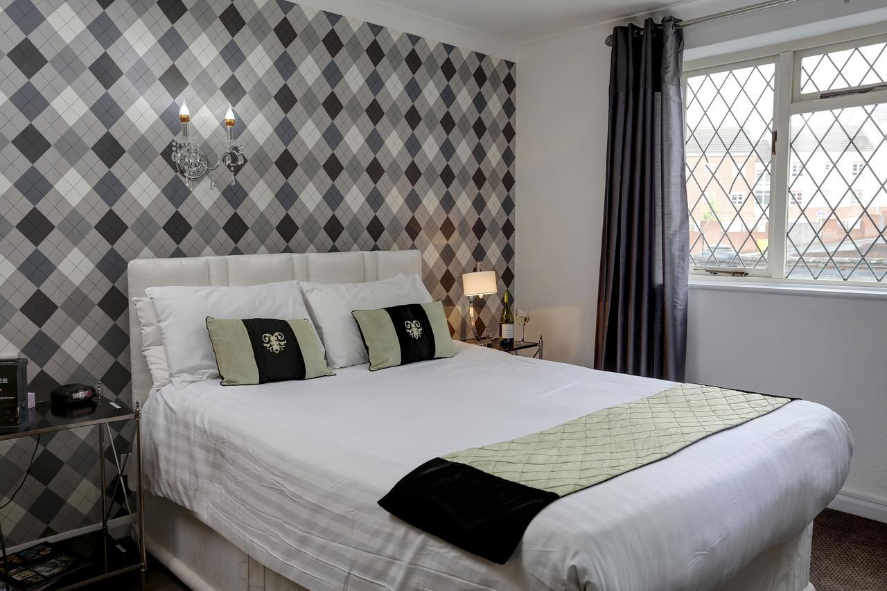 Barons Court Hotel 월솔 외부 사진